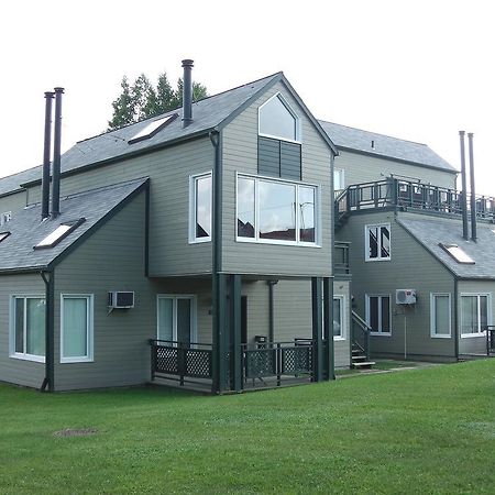 Holiday Villa Resorts At Mont Ste Anne Beaupré Exteriér fotografie